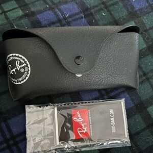 Ray-Ban Black Sunglasses Holder with Cloth